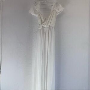 No Brand Tag White Long Dress Wedding/Formal Attire Womens Size Medium